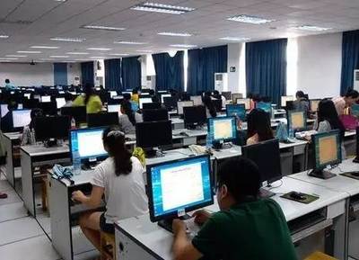 云南職稱評定迎來新變革 外語與計(jì)算機(jī)考試告別歷史舞臺(tái)，電腦動(dòng)畫設(shè)計(jì)行業(yè)迎來新機(jī)遇